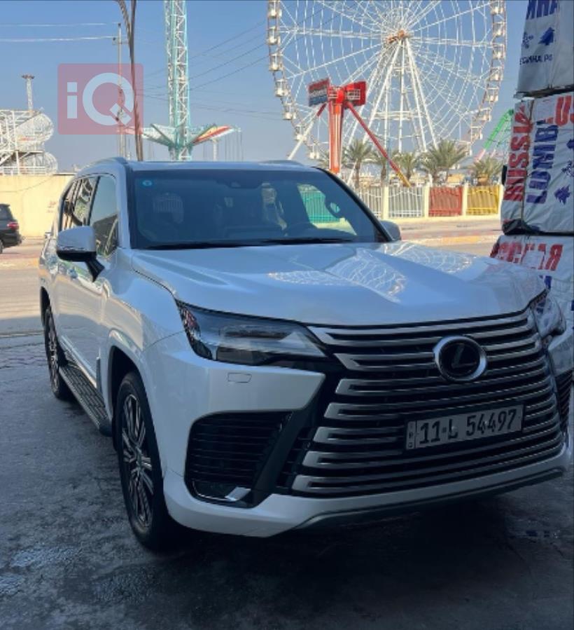 Lexus LX